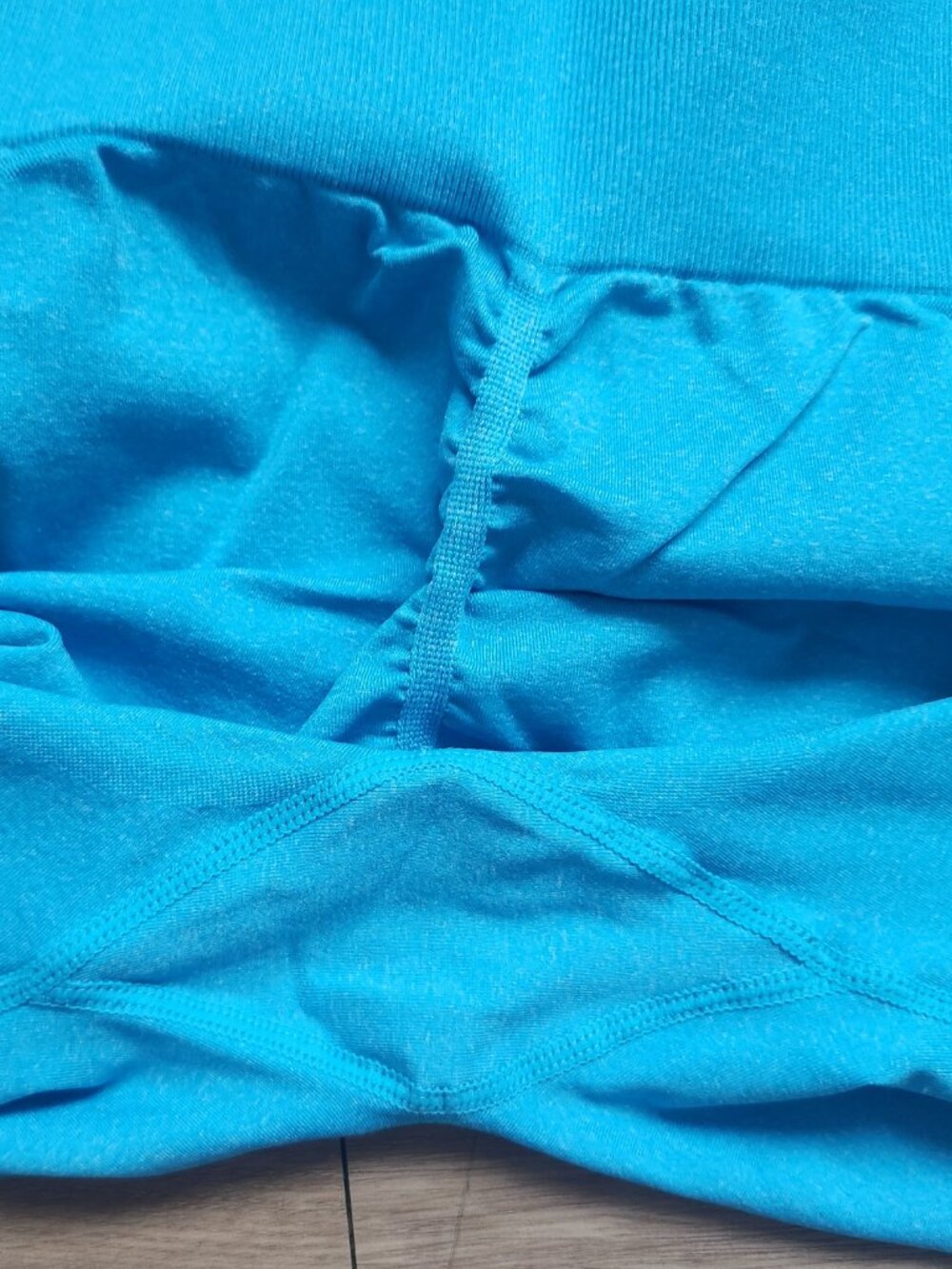 Violate the dress code. Synergy light Blue Seamless Leggings. Size small - Picture 3 of 3
